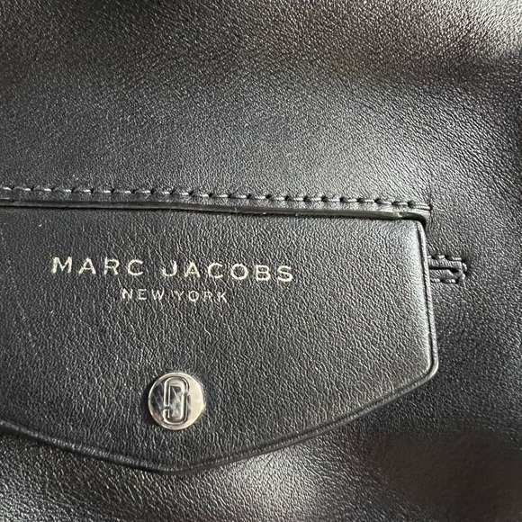 WOMENS MARC JACOBS LEATHER BAG! - Picture 7 of 9